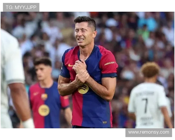 莱万多夫斯基西甲首赛季表现解析：转会后是否依旧保持统治力